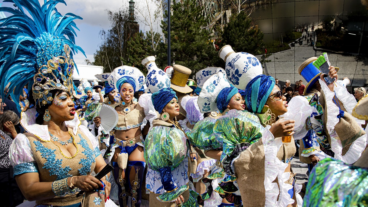 Hoogtepunten Zomercarnaval 2024 bij de NOS